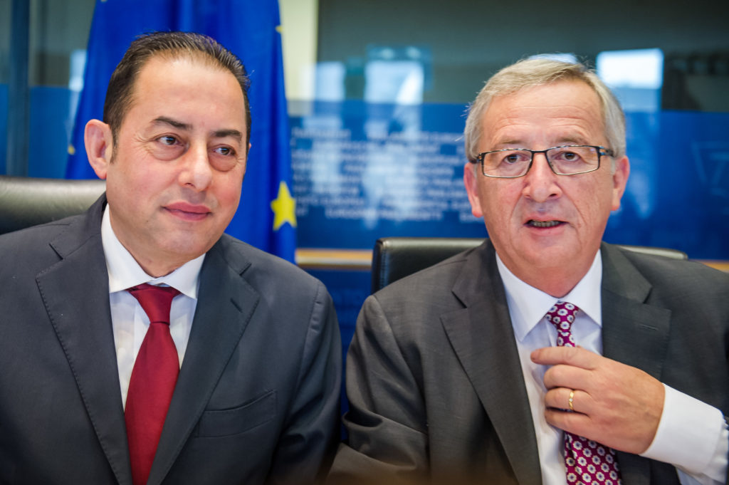 Zľava: Gianni Pittella a Jean-Claude Juncker